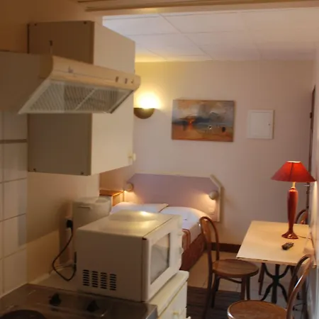 De La Tour Paris-malakoff Hotell